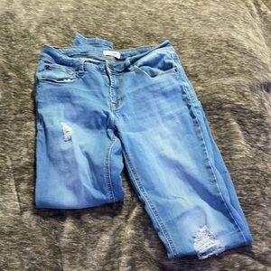 Kensie size 4 jeans